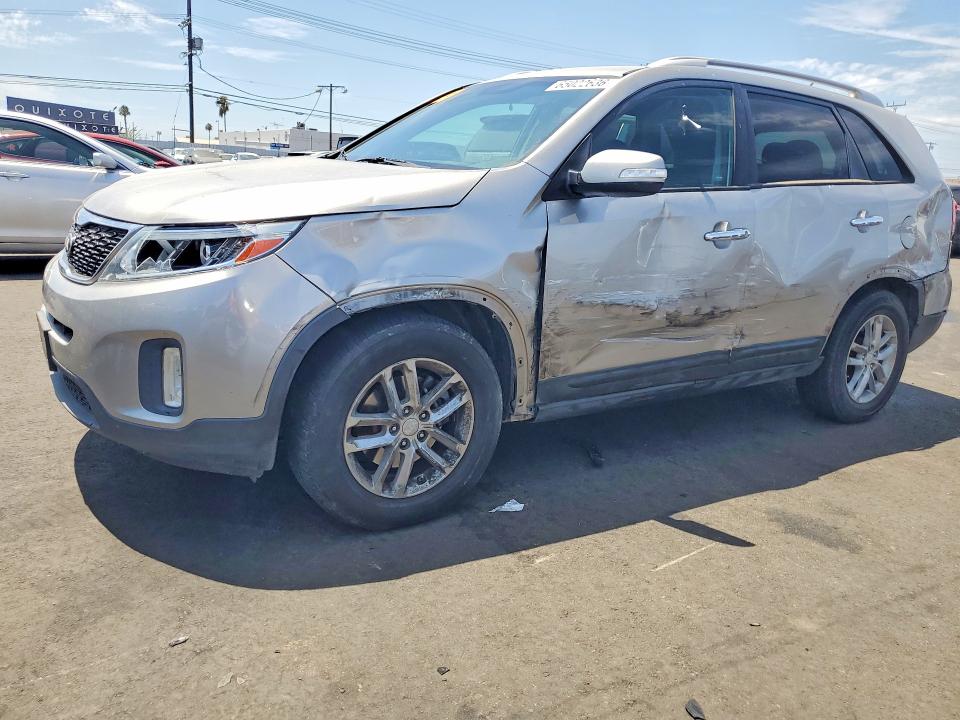 65022636 :رقم المزاد ، 5XYKT4A63FG578056 vin ، 2015 Kia Sorento مزاد بيع