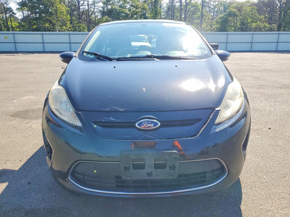 2013 Ford Fiesta მანქანა იყიდება აუქციონზე, vin: 3FADP4EJ7DM157720, აუქციონის ნომერი: 64081406