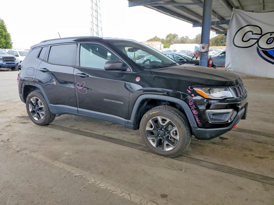 Продажа на аукционе авто 2018 Jeep Compass, vin: 3C4NJDDB3JT246695, номер лота: 65885466