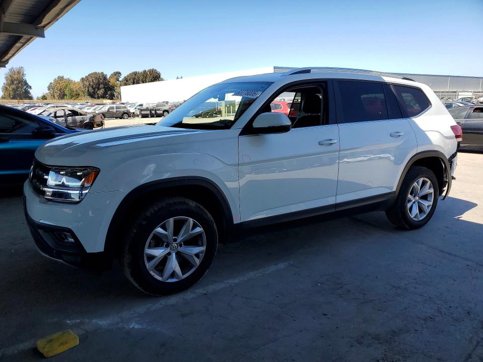 2018 Volkswagen Atlas მანქანა იყიდება აუქციონზე, vin: 1V2KR2CA6JC565009, აუქციონის ნომერი: 63776006