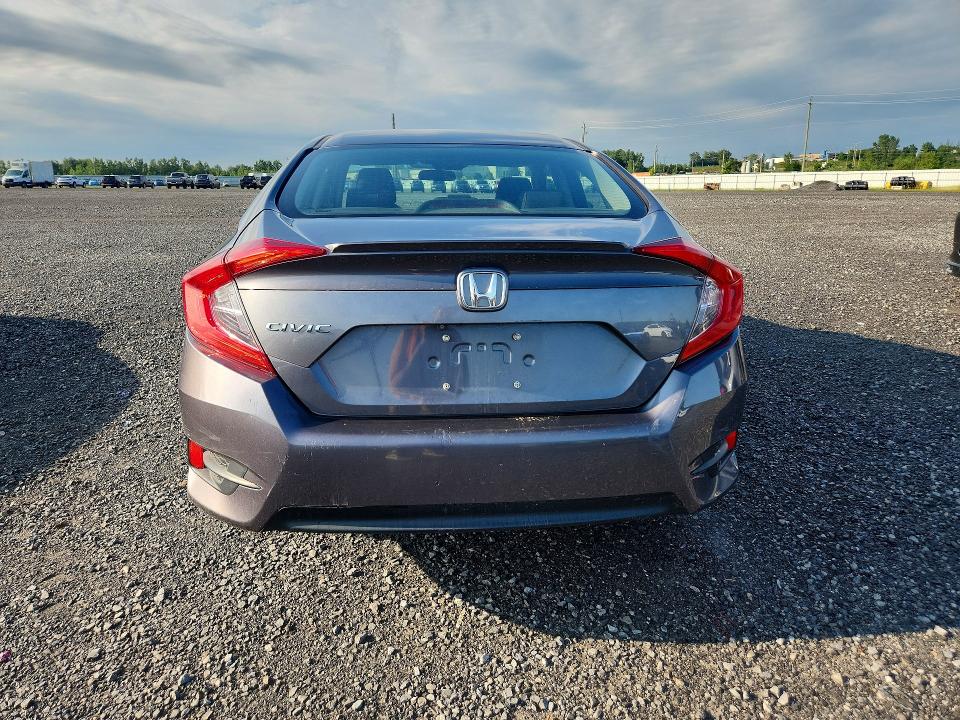Продаж на аукціоні авто 2018 Honda Civic, vin: 2HGFC1F43JH105647, номер лоту: 63118446