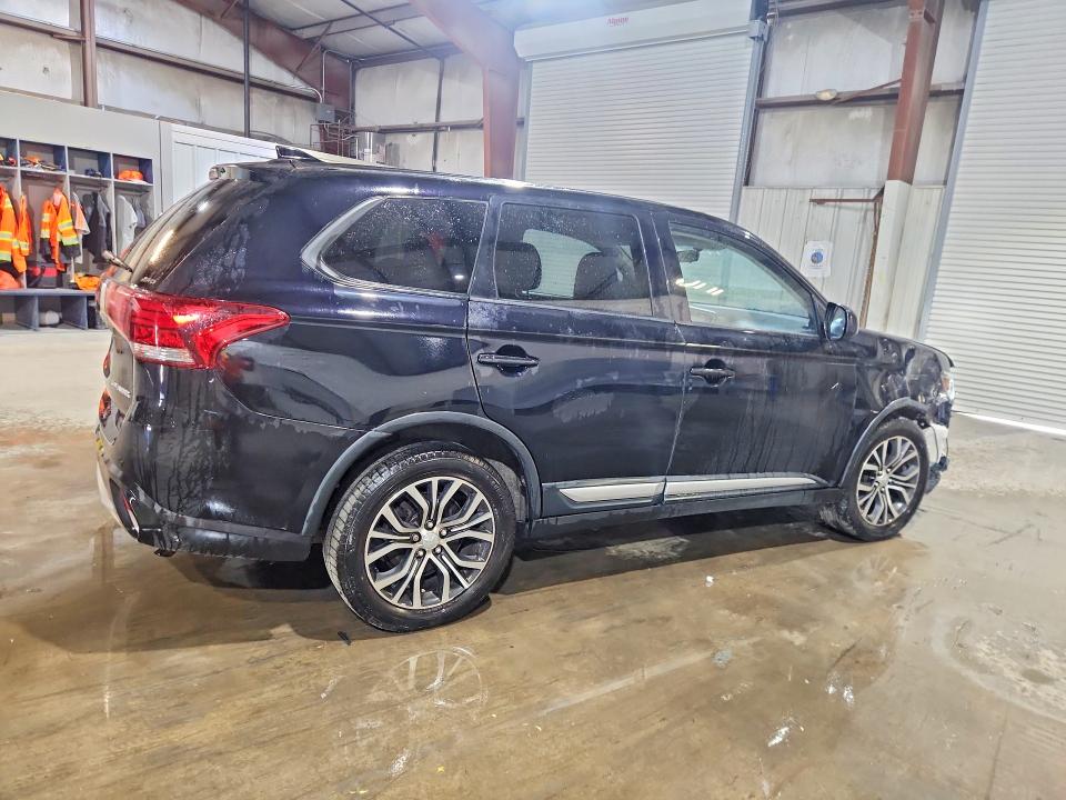 Продаж на аукціоні авто 2018 Mitsubishi Outlander, vin: JA4AZ3A37JZ070817, номер лоту: 64569096