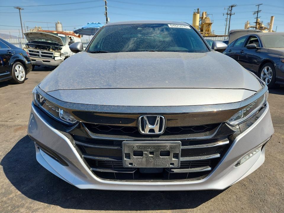 Продаж на аукціоні авто 2018 Honda Accord, vin: 1HGCV1F37JA219587, номер лоту: 64825916