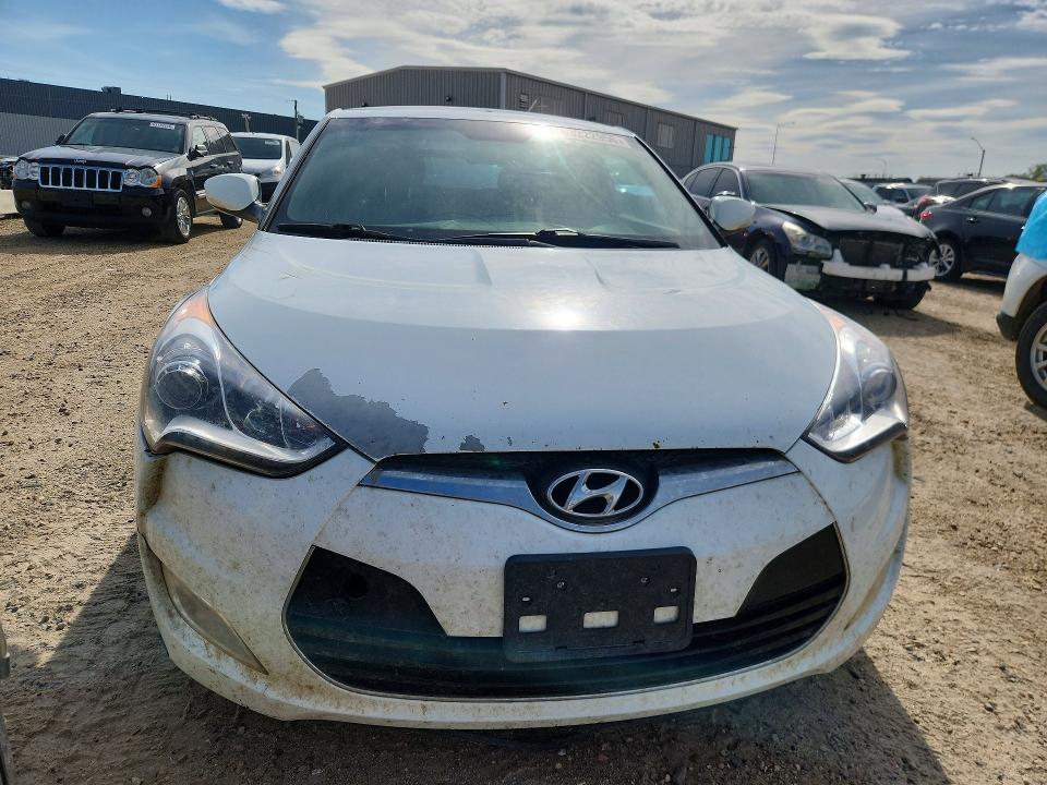 Auction sale of the 2016 Hyundai Veloster, vin: KMHTC6AD1GU261466, lot number: 63222956