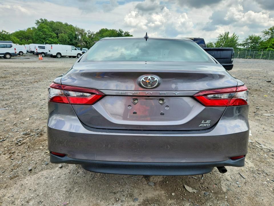 65080246 :رقم المزاد ، 4T1C11BKXPU094255 vin ، 2023 Toyota Camry مزاد بيع