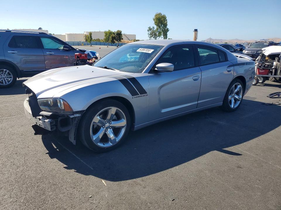 2014 Dodge Charger მანქანა იყიდება აუქციონზე, vin: 2C3CDXBG8EH375131, აუქციონის ნომერი: 64997056