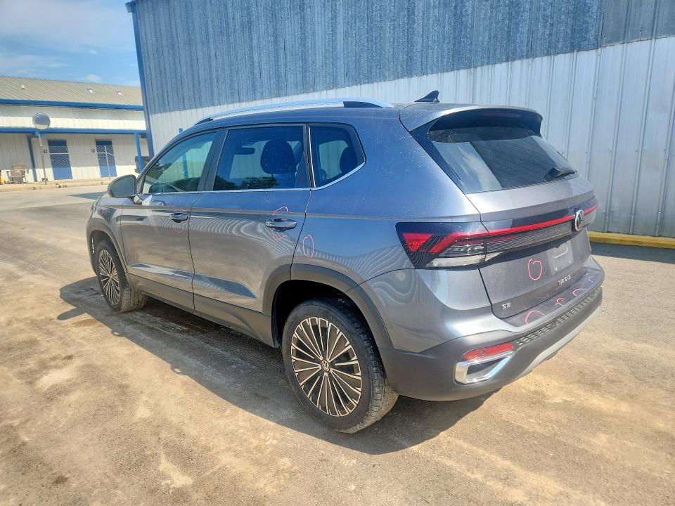 64323806 :رقم المزاد ، 3VVSC7B27TM007375 vin ، 2026 Volkswagen Taos مزاد بيع