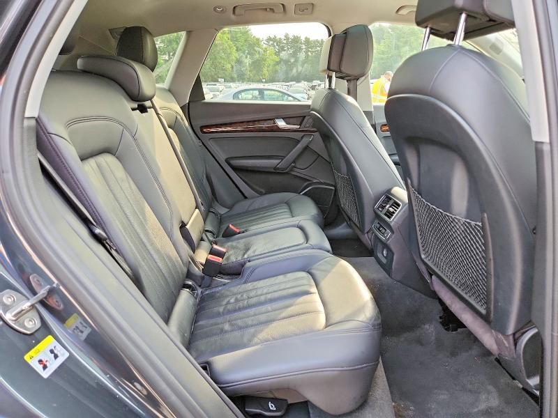 64289056 :رقم المزاد ، WA1BNAFY2J2132920 vin ، 2018 Audi Q5 مزاد بيع