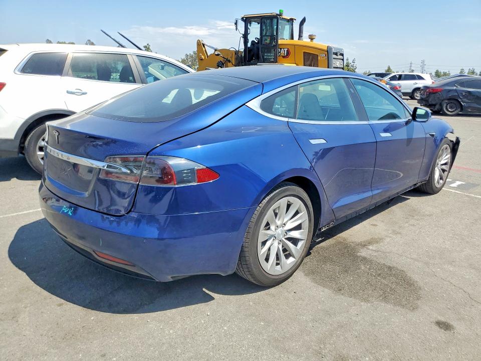 2017 Tesla Model S მანქანა იყიდება აუქციონზე, vin: 5YJSA1E16HF205333, აუქციონის ნომერი: 64241316