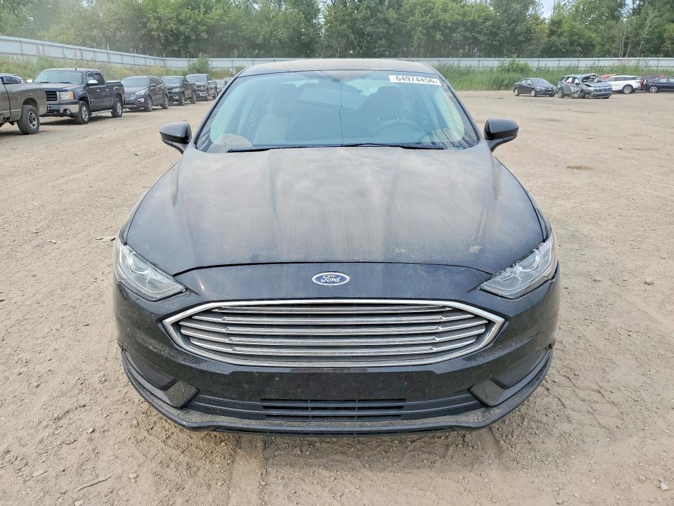 64974456 :رقم المزاد ، 3FA6P0H78JR266686 vin ، 2018 Ford Fusion مزاد بيع