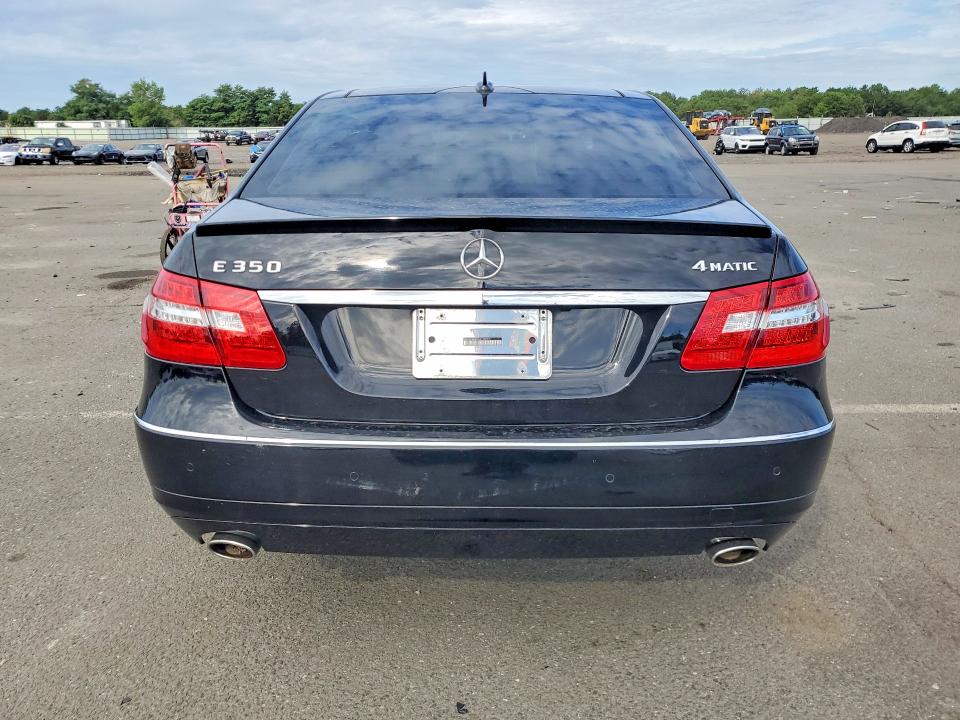 2010 Mercedes-benz E მანქანა იყიდება აუქციონზე, vin: WDDHF8HBXAA174777, აუქციონის ნომერი: 66994996