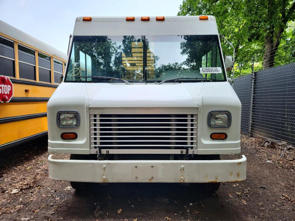 2004 Freightliner Mt45 Chassis მანქანა იყიდება აუქციონზე, vin: 4UZAANCP74CM43382, აუქციონის ნომერი: 62080646