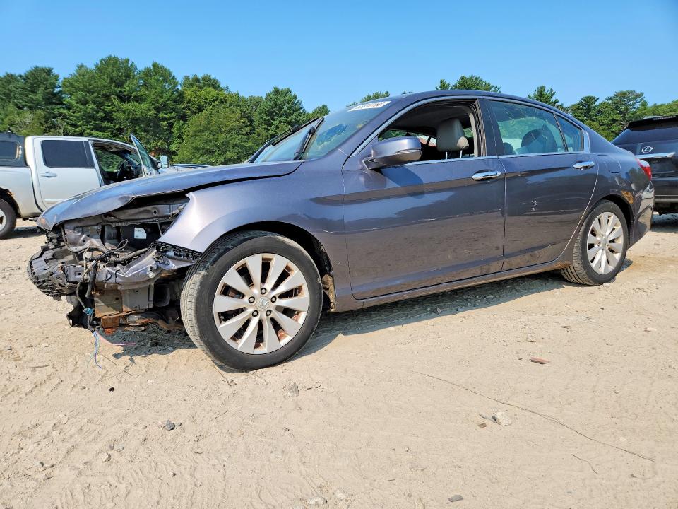 Auction sale of the 2013 Honda Accord, vin: 1HGCR2F82DA245749, lot number: 63910186