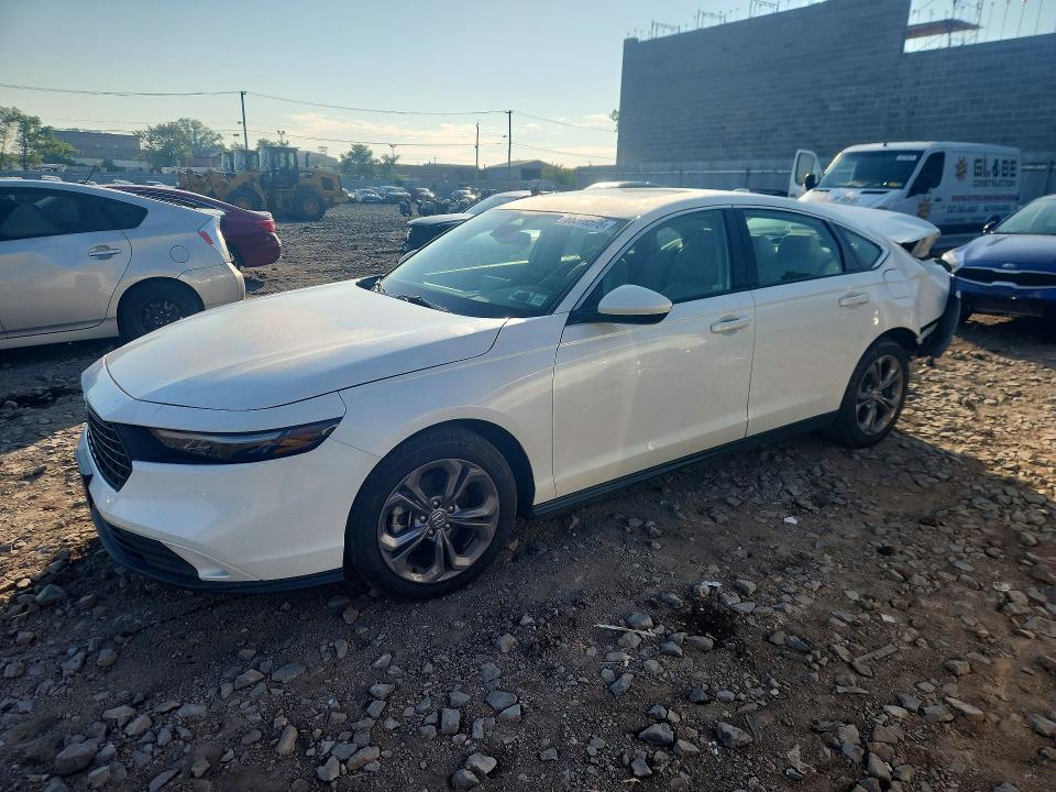 65378576 :رقم المزاد ، 1HGCY1F37RA092214 vin ، 2024 Honda Accord مزاد بيع
