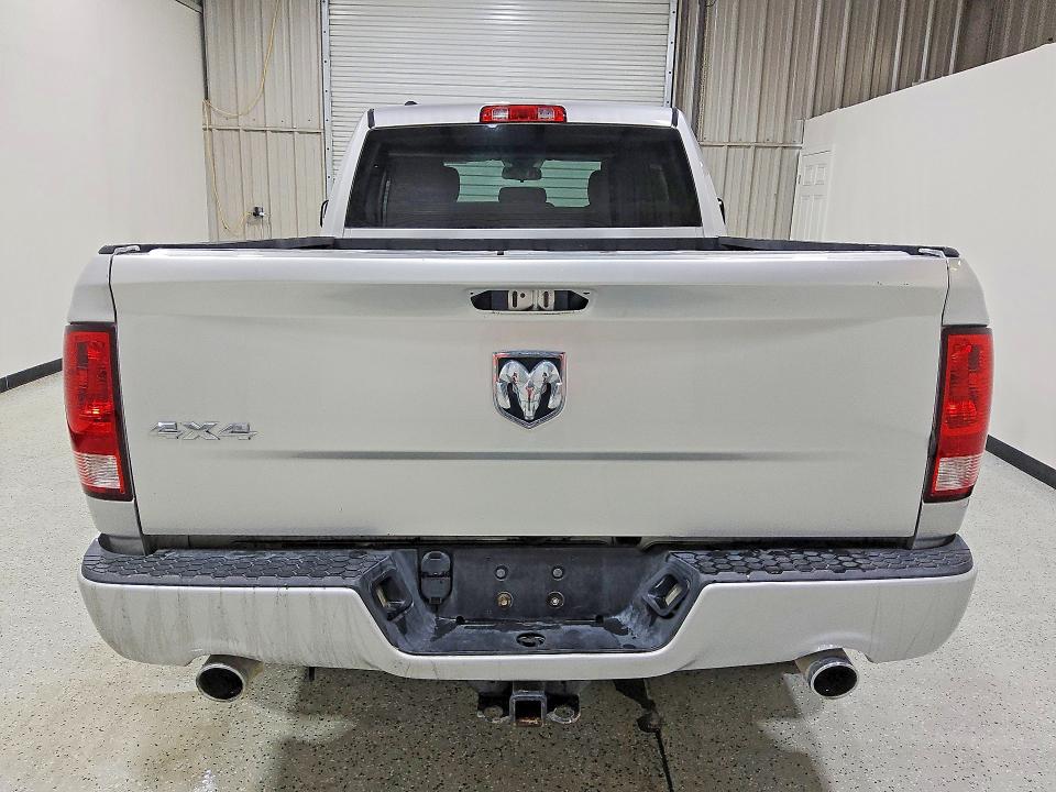 60952526 :رقم المزاد ، 1C6RR7FT6FS600940 vin ، 2015 Ram 1500 مزاد بيع