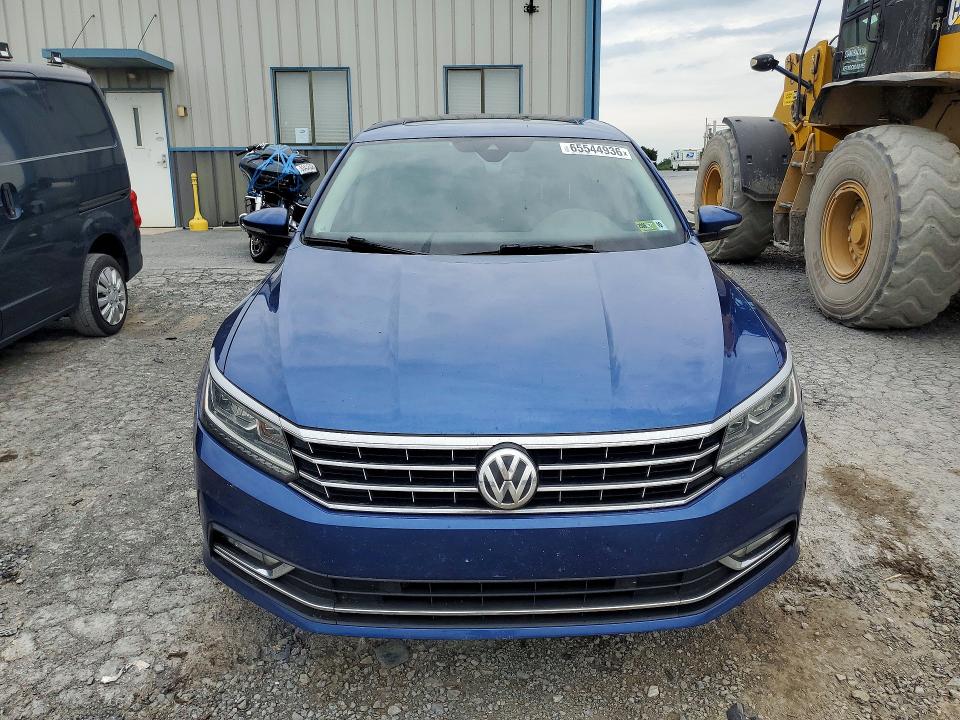 Продаж на аукціоні авто 2017 Volkswagen Passat, vin: 1VWCT7A33HC055491, номер лоту: 65544936