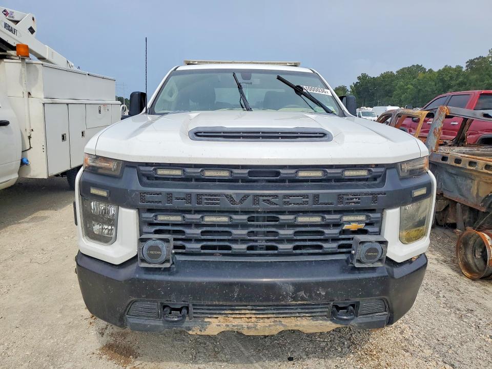 61000036 :رقم المزاد ، 1GC4WLE76MF190073 vin ، 2021 Chevrolet Silverado مزاد بيع