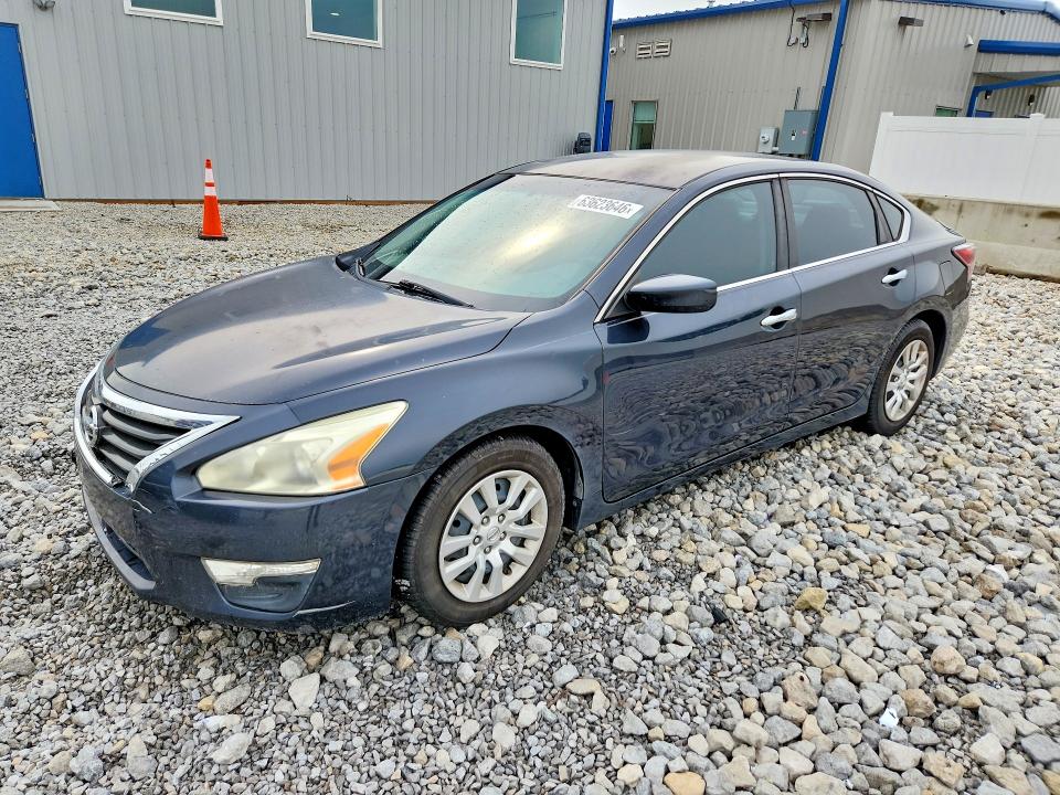 Продажа на аукционе авто 2015 Nissan Altima, vin: 1N4AL3AP2FN374944, номер лота: 63623646