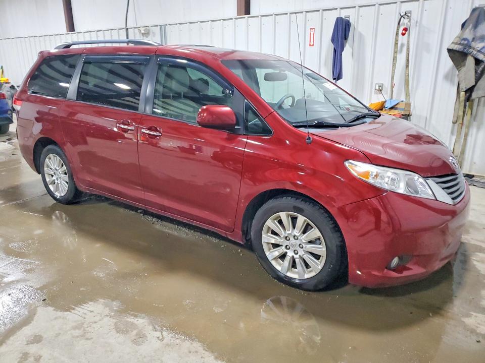 2014 Toyota Sienna მანქანა იყიდება აუქციონზე, vin: 5TDDK3DC0ES089168, აუქციონის ნომერი: 63796756
