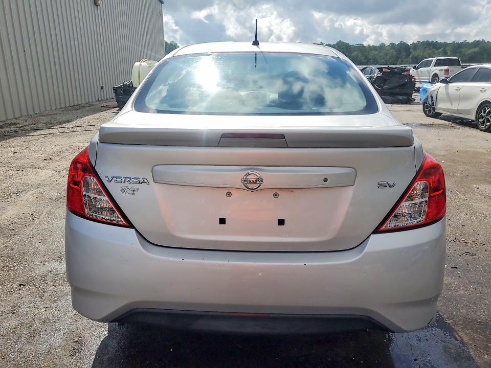 Продаж на аукціоні авто 2018 Nissan Versa, vin: 3N1CN7AP5JK427660, номер лоту: 63874826
