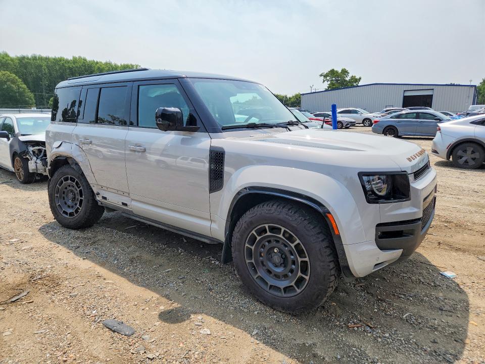 Продаж на аукціоні авто 2026 Land Rover Defender, vin: SALEZEE95T2517747, номер лоту: 64622226