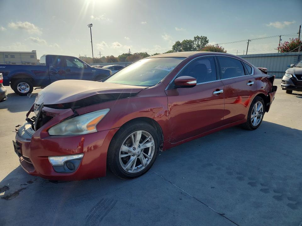 2013 Nissan Altima მანქანა იყიდება აუქციონზე, vin: 1N4AL3AP4DN588721, აუქციონის ნომერი: 64827596