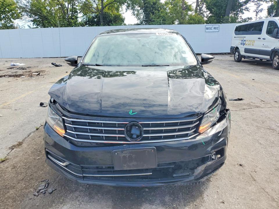 Продаж на аукціоні авто 2016 Volkswagen Passat, vin: 1VWBT7A32GC014828, номер лоту: 65350306