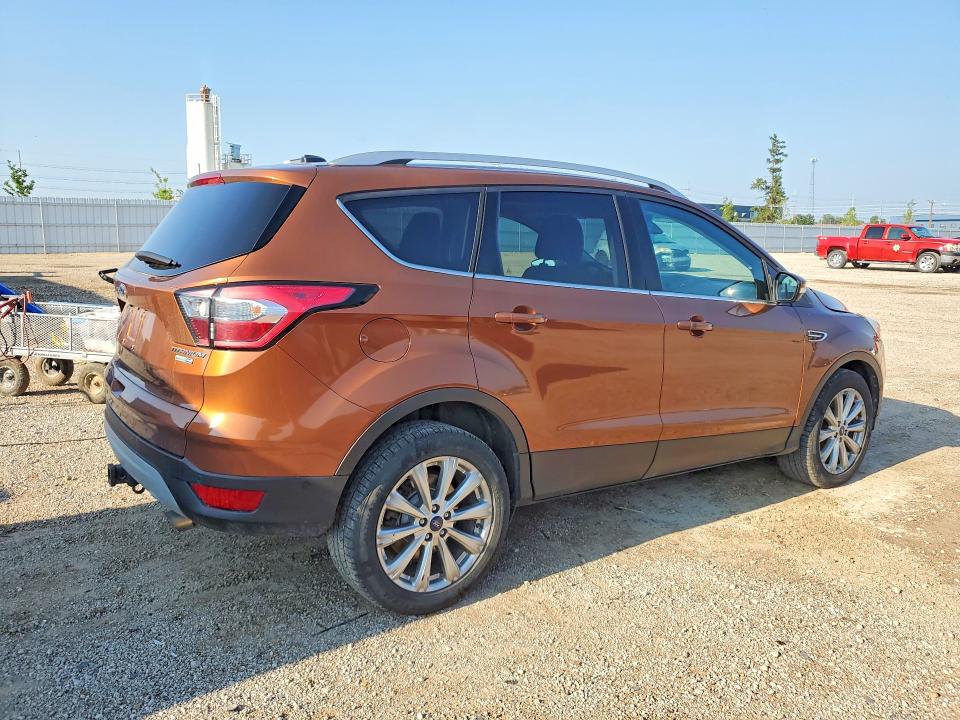 2017 Ford Escape მანქანა იყიდება აუქციონზე, vin: 1FMCU9J93HUE21486, აუქციონის ნომერი: 62847416