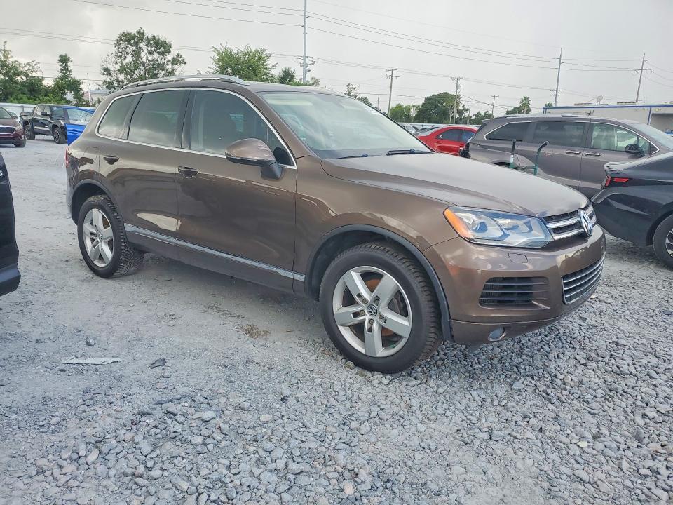 Продаж на аукціоні авто 2014 Volkswagen Touareg, vin: WVGEP9BP9ED008822, номер лоту: 66547696