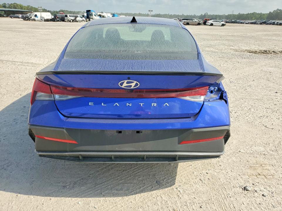 2025 Hyundai Elantra მანქანა იყიდება აუქციონზე, vin: KMHLM4DG9SU058907, აუქციონის ნომერი: 63781836