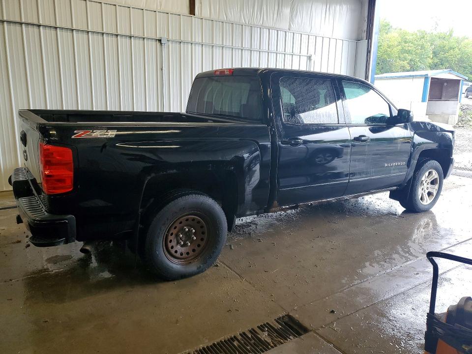 2017 Chevrolet Silverado მანქანა იყიდება აუქციონზე, vin: 3GCUKREC3HG135371, აუქციონის ნომერი: 64185286