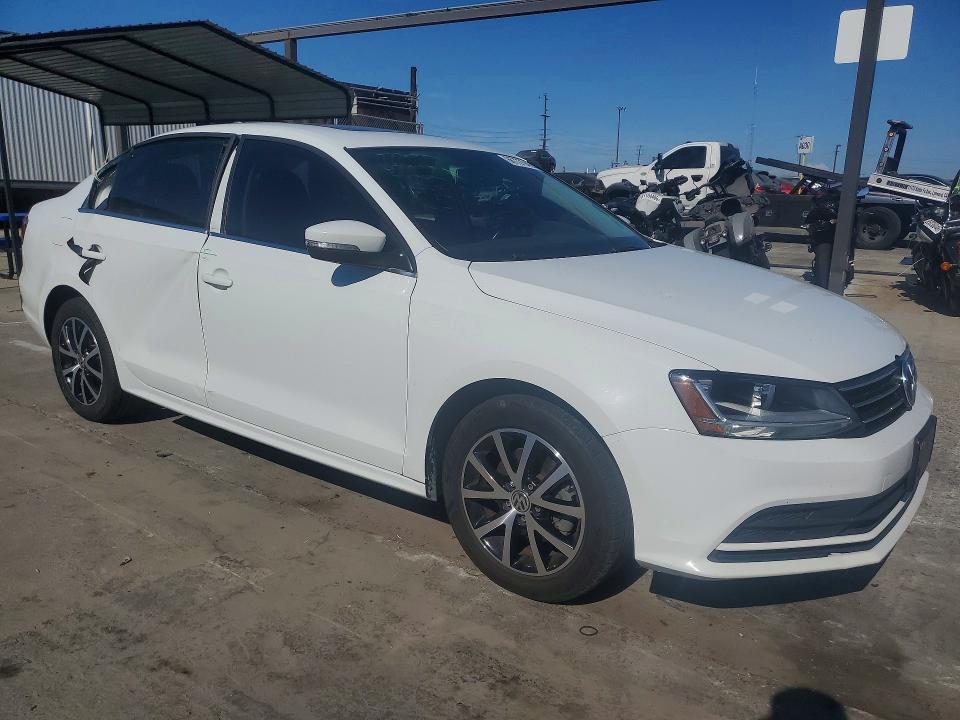 2017 Volkswagen Jetta მანქანა იყიდება აუქციონზე, vin: 3VWDB7AJXHM313171, აუქციონის ნომერი: 66737946