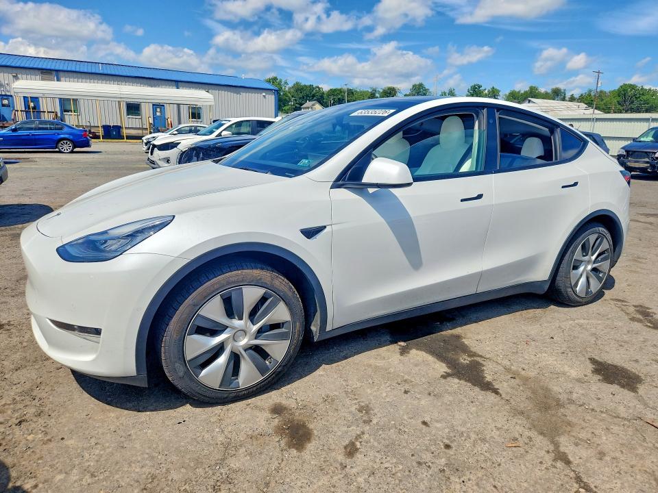 Auction sale of the 2021 Tesla Model Y, vin: 5YJYGDEEXMF151655, lot number: 63535226