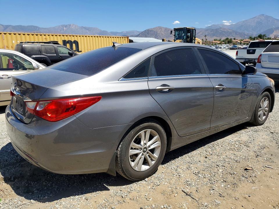 65230846 :رقم المزاد ، 5NPEB4AC4CH414972 vin ، 2012 Hyundai Sonata مزاد بيع