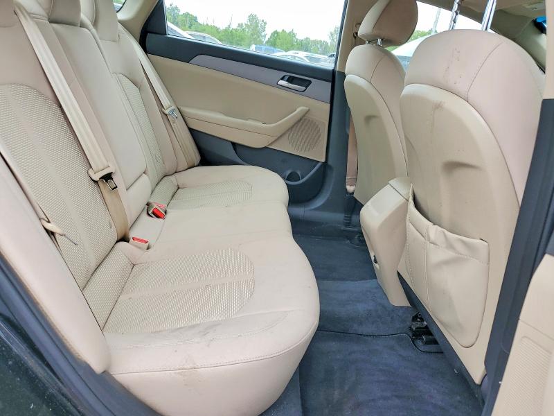 64417816 :رقم المزاد ، 5NPE24AF1KH753102 vin ، 2019 Hyundai Sonata مزاد بيع