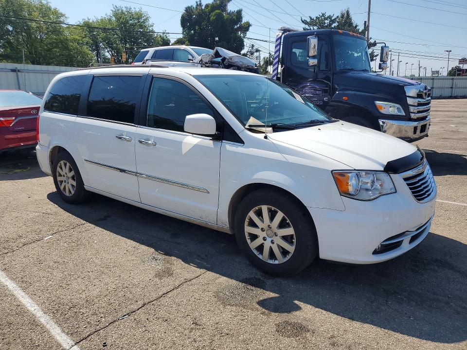 63754836 :رقم المزاد ، 2C4RC1BG4GR142589 vin ، 2016 Chrysler Town & Country مزاد بيع