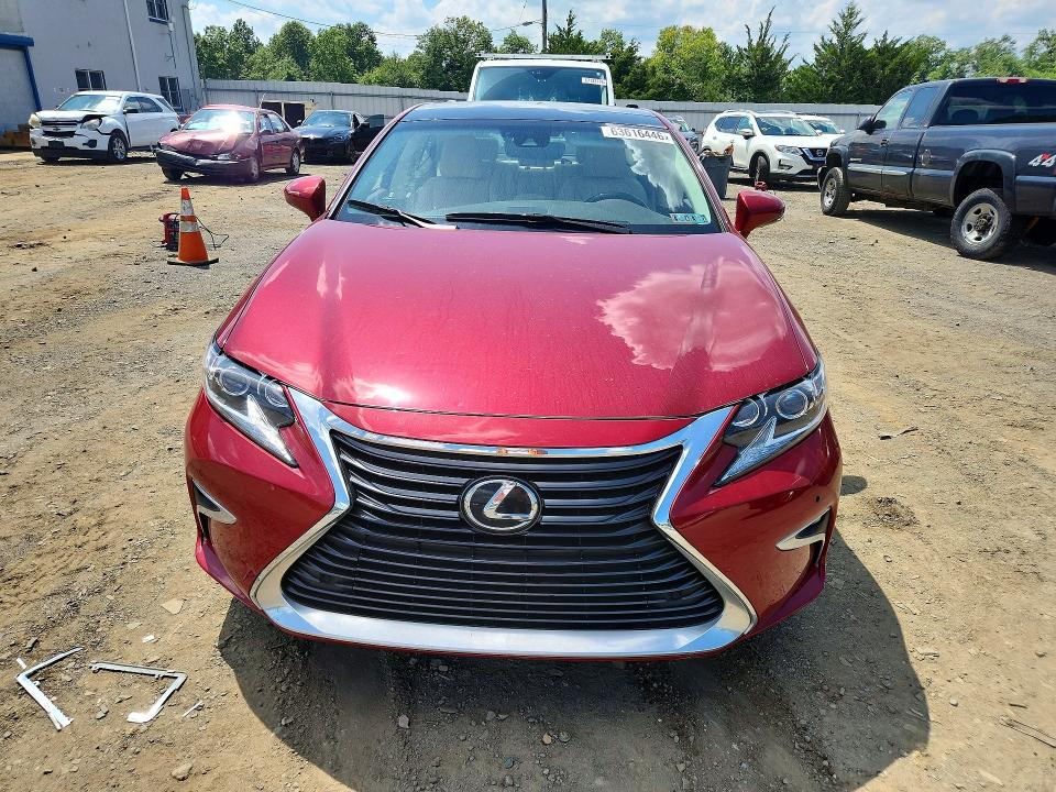 2018 Lexus Es მანქანა იყიდება აუქციონზე, vin: 58ABK1GG3JU107215, აუქციონის ნომერი: 63616446