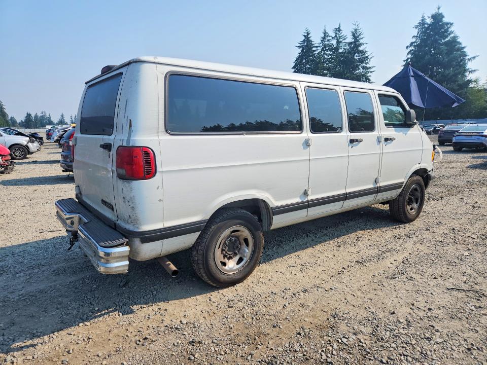 64118546 :رقم المزاد ، 2B4JB25Y22K121121 vin ، 2002 Dodge Ram Wagon مزاد بيع