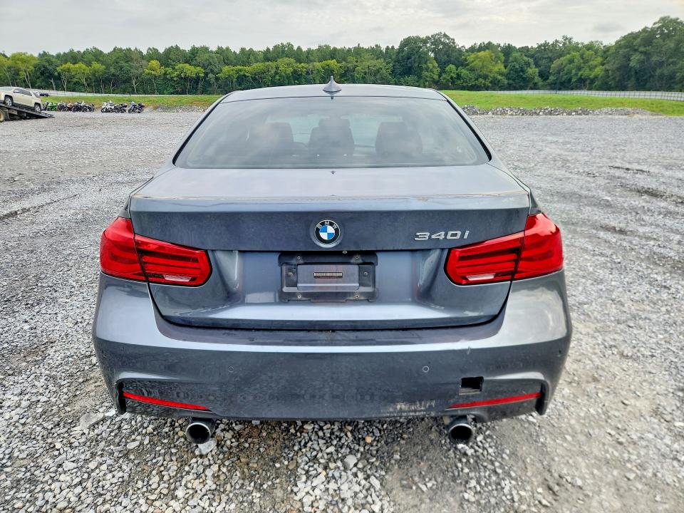 62818586 :رقم المزاد ، WBA8B3G55JNU36716 vin ، 2018 Bmw 340 مزاد بيع