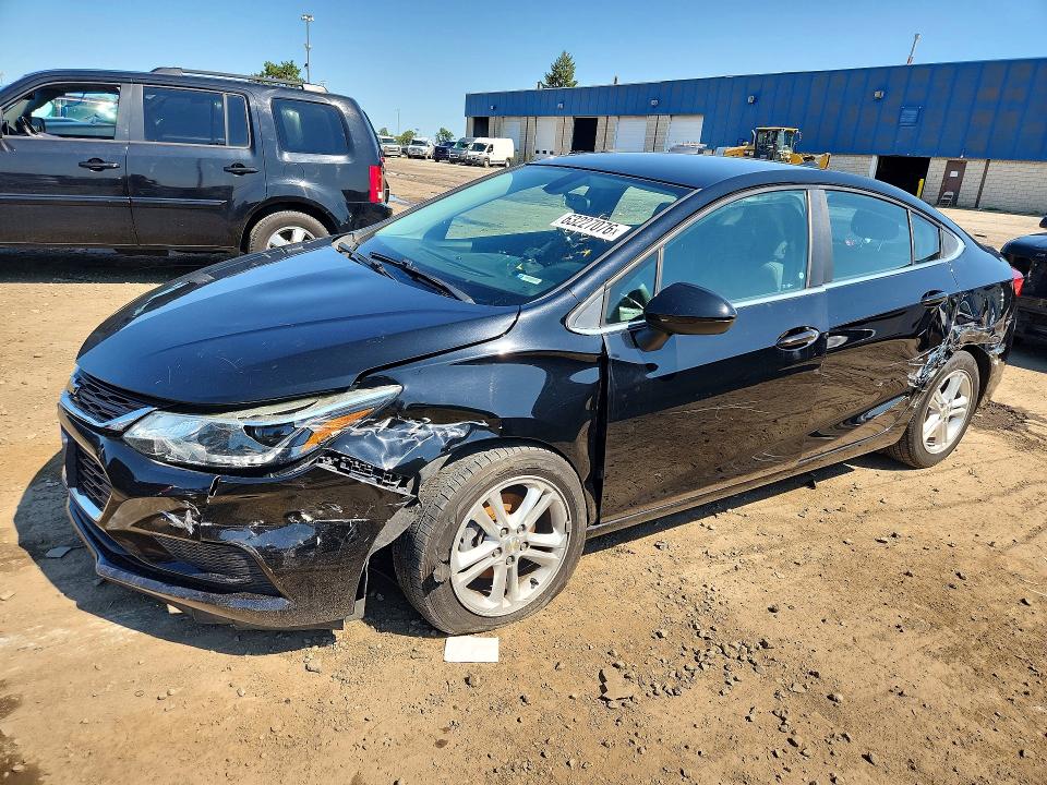 2017 Chevrolet Cruze მანქანა იყიდება აუქციონზე, vin: 1G1BE5SM8H7170724, აუქციონის ნომერი: 63227076