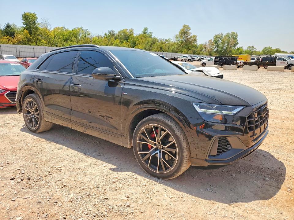 63498356 :رقم المزاد ، WA1EVBF16ND034618 vin ، 2022 Audi Q8 مزاد بيع