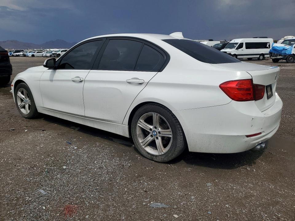 2014 Bmw 328 მანქანა იყიდება აუქციონზე, vin: WBA3C1C54EK107126, აუქციონის ნომერი: 64153676