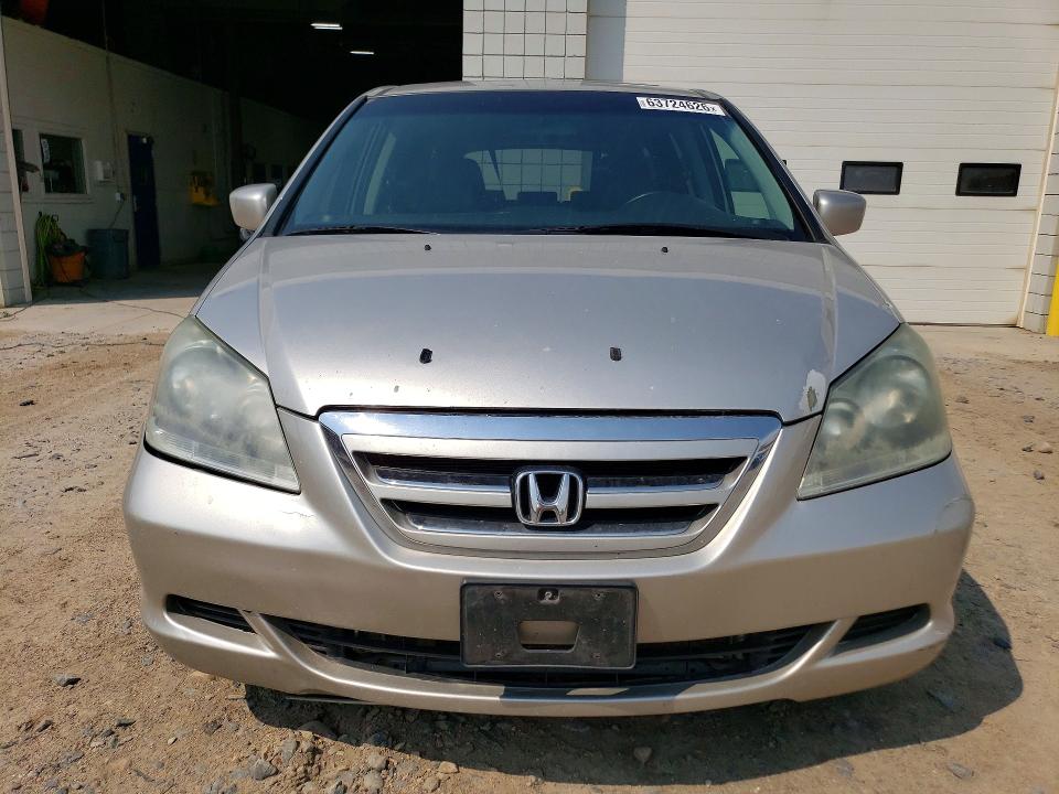 63724626 :رقم المزاد ، 5FNRL38657B123166 vin ، 2007 Honda Odyssey مزاد بيع