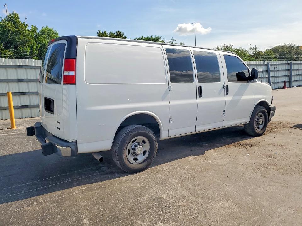 Продаж на аукціоні авто 2020 Chevrolet Express G2500, vin: 1GCWGAFG3L1227228, номер лоту: 64298196