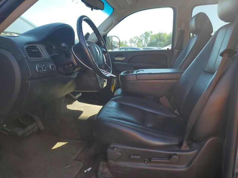 2010 Chevrolet Suburban მანქანა იყიდება აუქციონზე, vin: 1GNUKHE31AR212312, აუქციონის ნომერი: 63375016