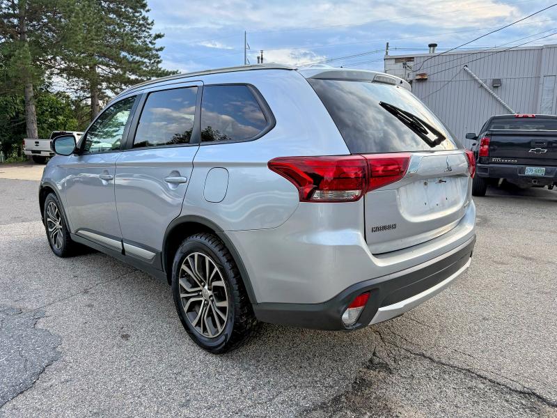 Продажа на аукционе авто 2016 Mitsubishi Outlander, vin: JA4AZ3A32GZ018262, номер лота: 65225996