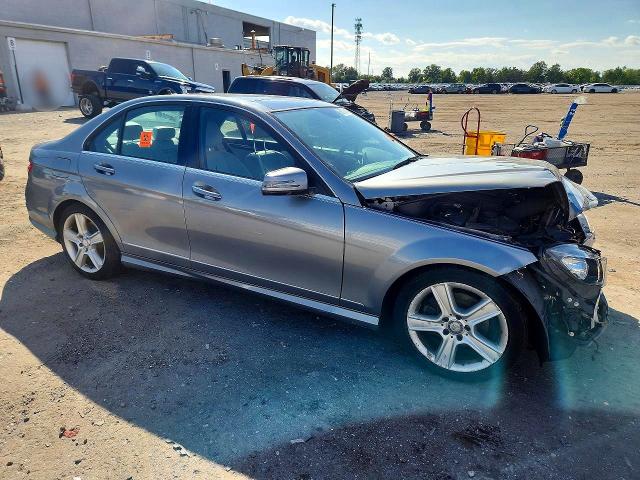 66702146 :رقم المزاد ، WDDGF8BB5BA504010 vin ، 2011 Mercedes-benz C مزاد بيع