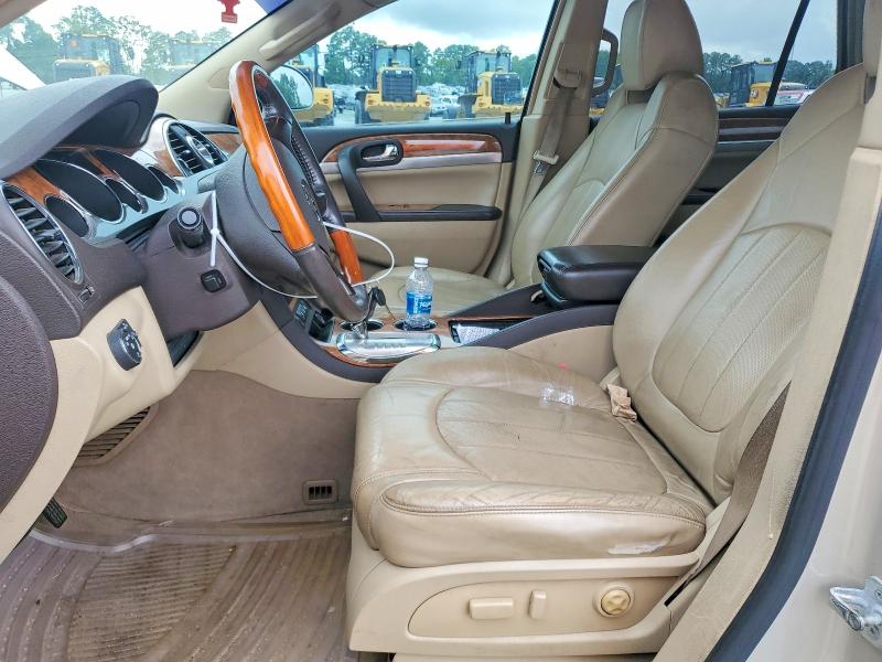63677826 :رقم المزاد ، 5GAER237X8J303245 vin ، 2008 Buick Enclave مزاد بيع