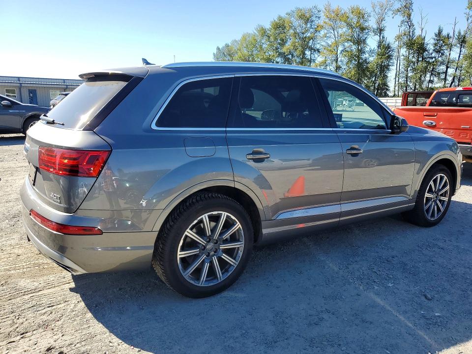 66133266 :رقم المزاد ، WA1LAAF79HD031346 vin ، 2017 Audi Q7 مزاد بيع