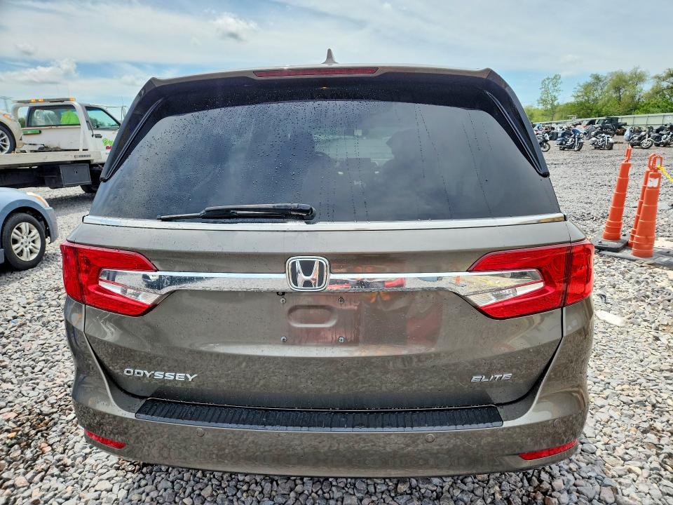 2018 Honda Odyssey მანქანა იყიდება აუქციონზე, vin: 5FNRL6H90JB035810, აუქციონის ნომერი: 65642726